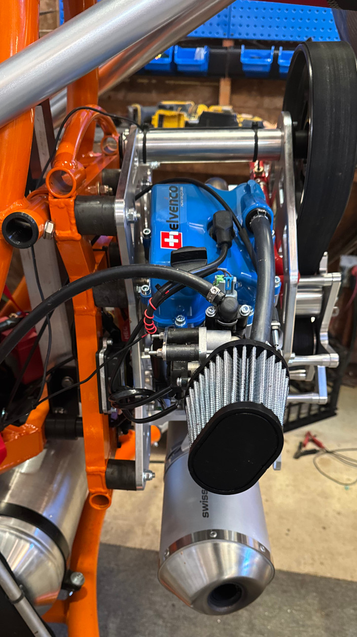 Extreme Sports Mountain Climbing